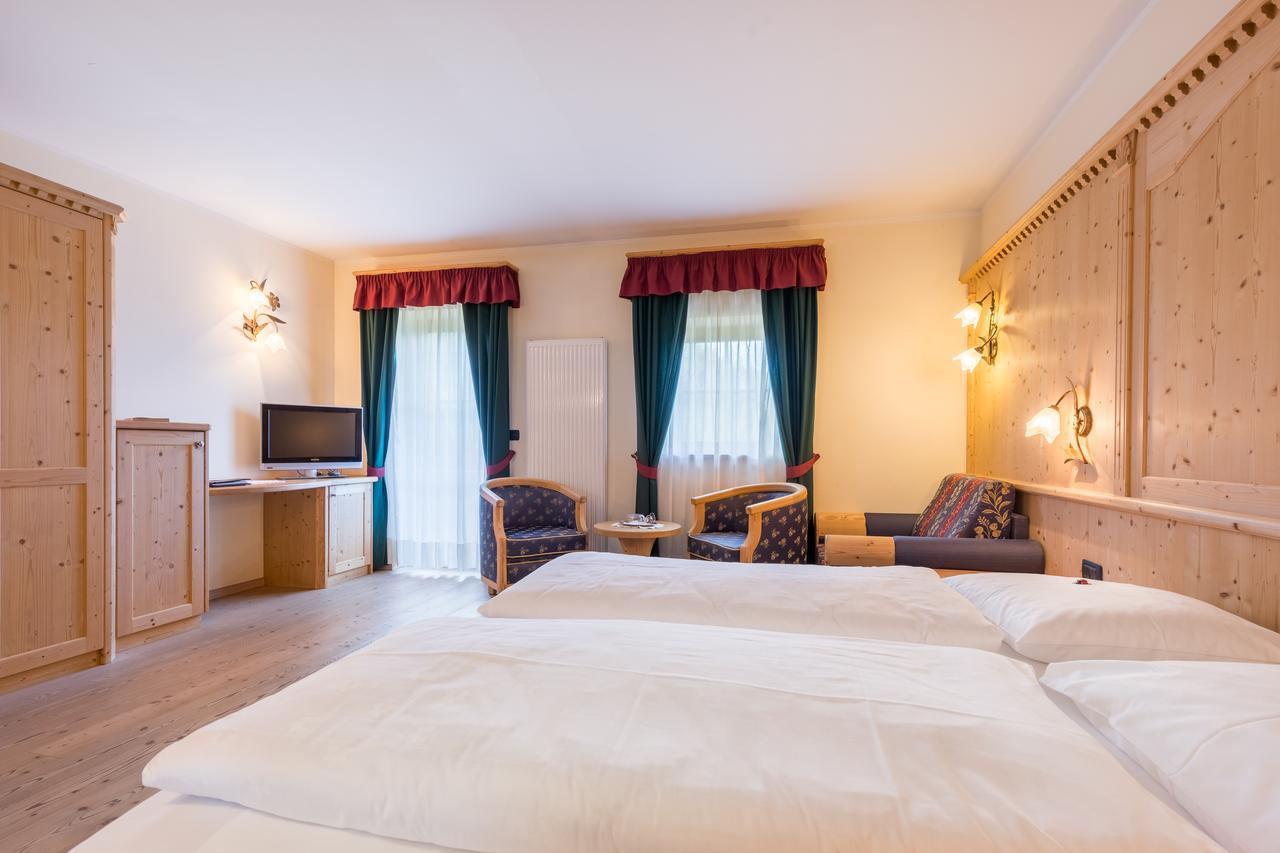 Gasthof Gasserhof Eggen ภายนอก รูปภาพ