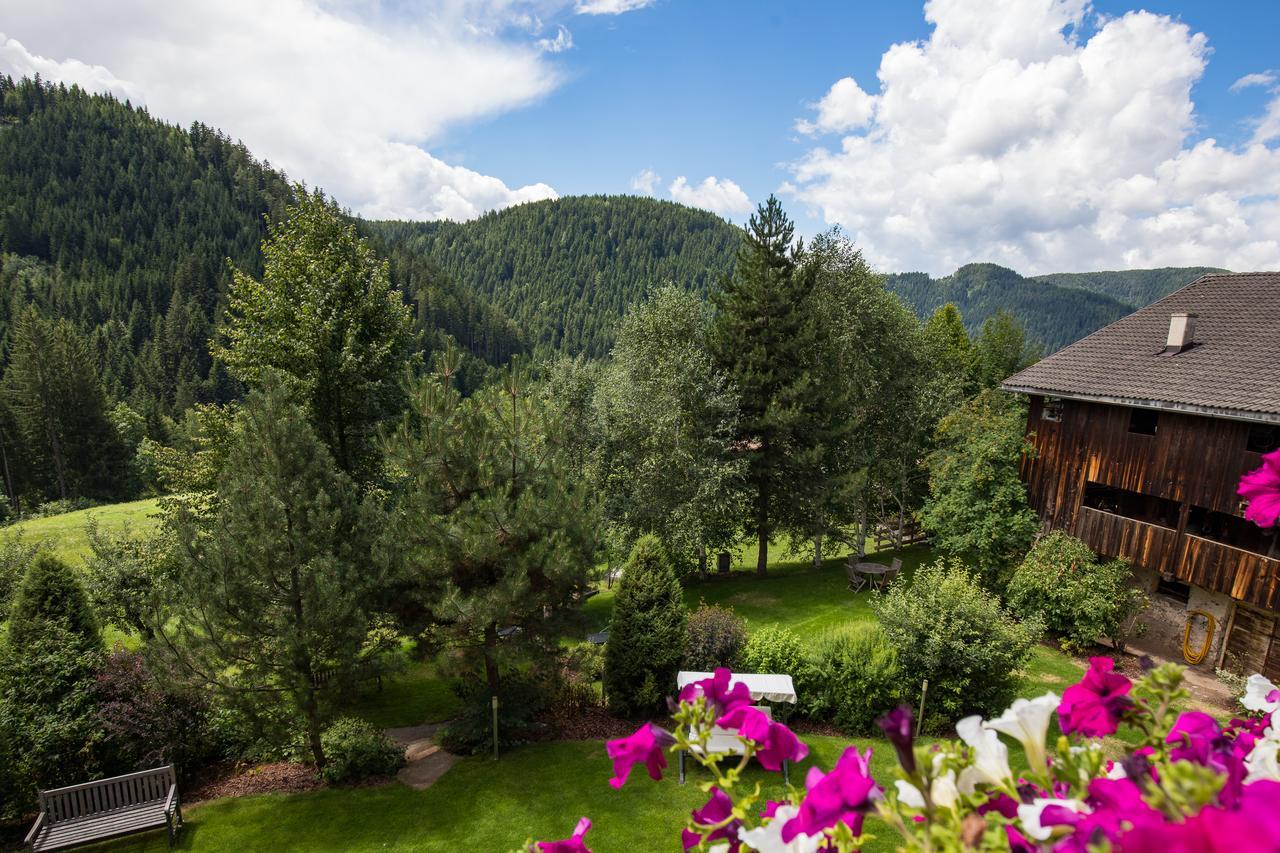 Gasthof Gasserhof Eggen ภายนอก รูปภาพ